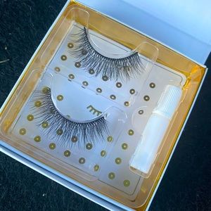 Battington lashes - Harlow with glue